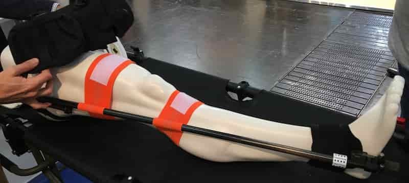 Attelle de traction CT7, version civile sur mannequin