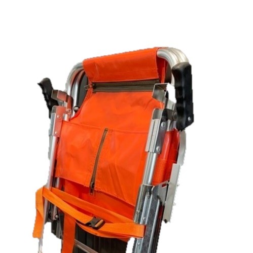 Chaise portoir 2 roues pliée